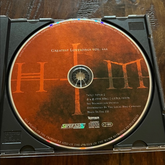 HIM Greatest Lovesongs Vol. 666 Ville Valo Finnish Rock CD Released 1998 - Picture 6 of 8